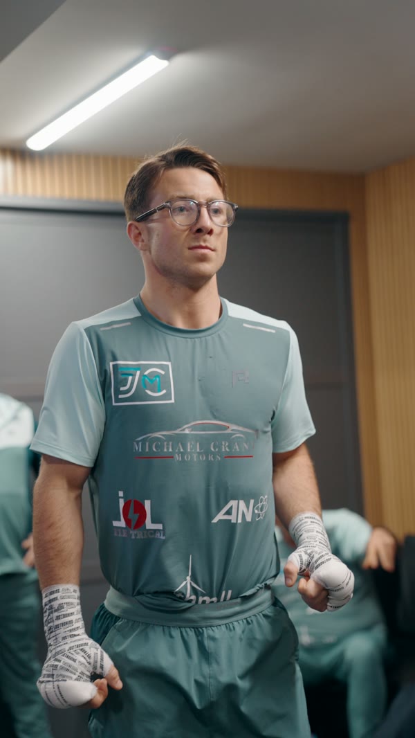 Pierce O’Leary preparing backstage