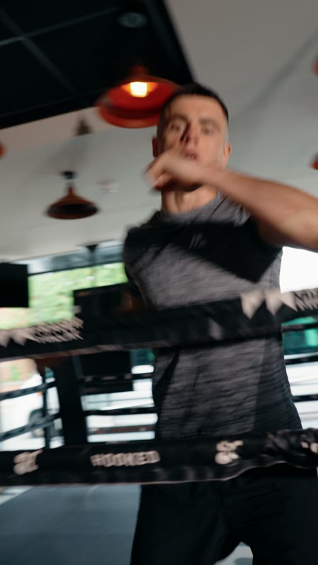 Rhys Owens boxing announcement film